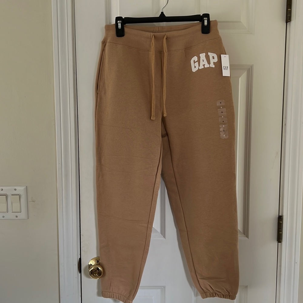 NWT Gap sweat pants size S